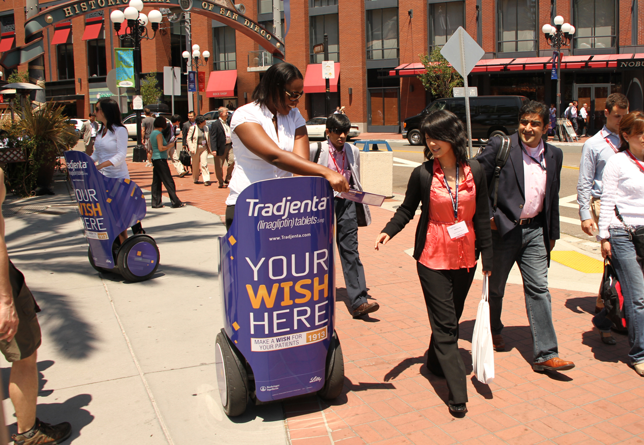 Maximize B2B  / Trade Show Branding through Smart Outdoor Advertising