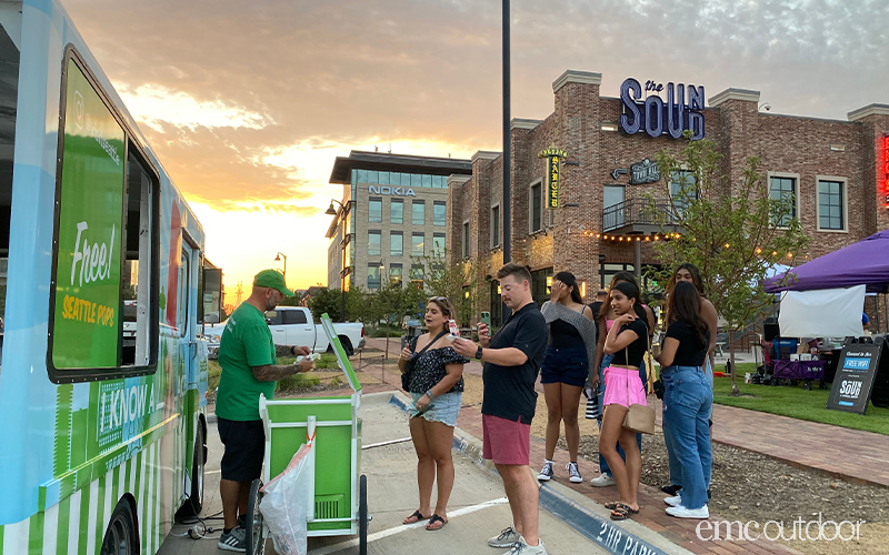 experiential marketing bus handing out popsicles 