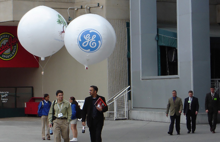 inflatable advertising displays