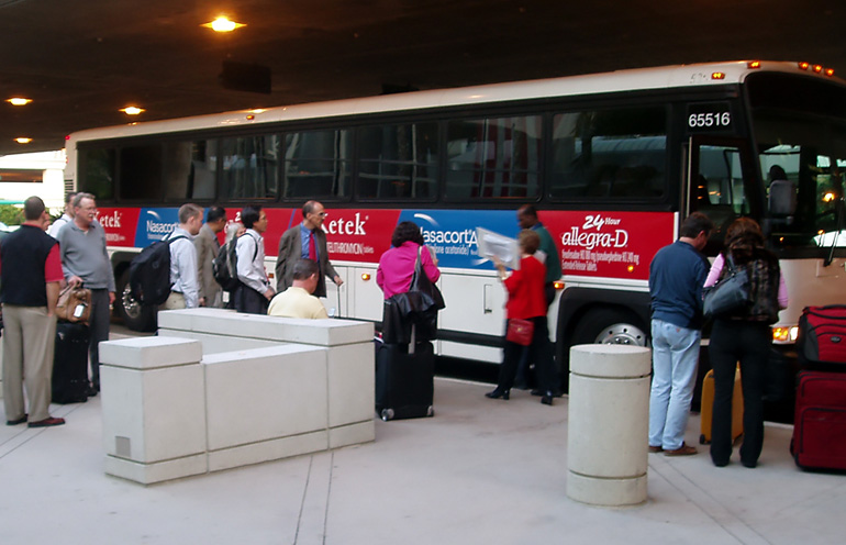 shuttle bus advertising